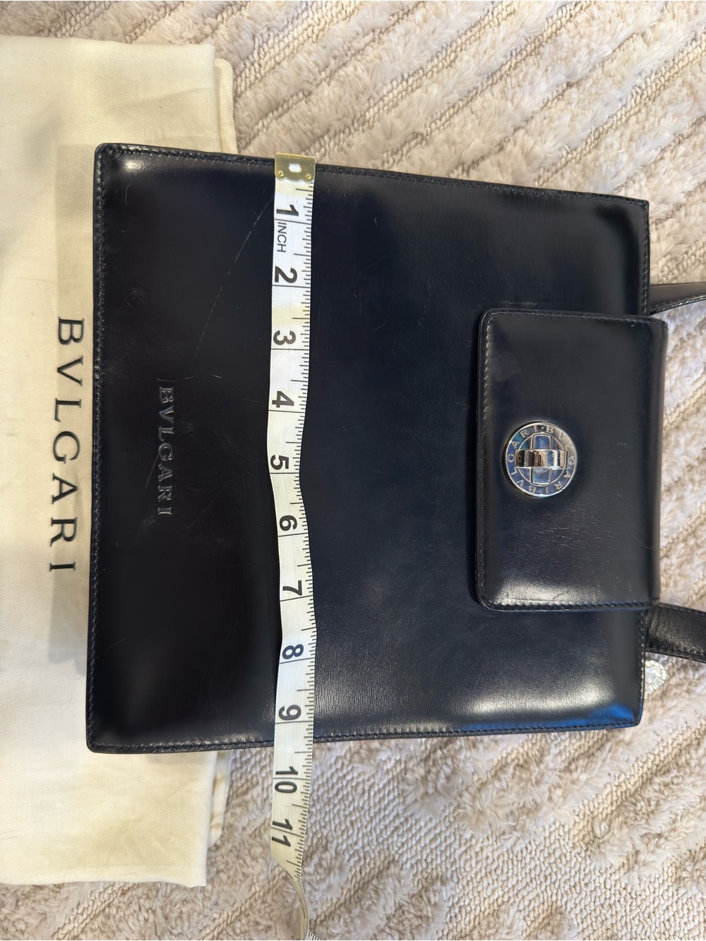 BVLGARI patent leather one strap shoulder bag with dust bag - Picture 6 of 12